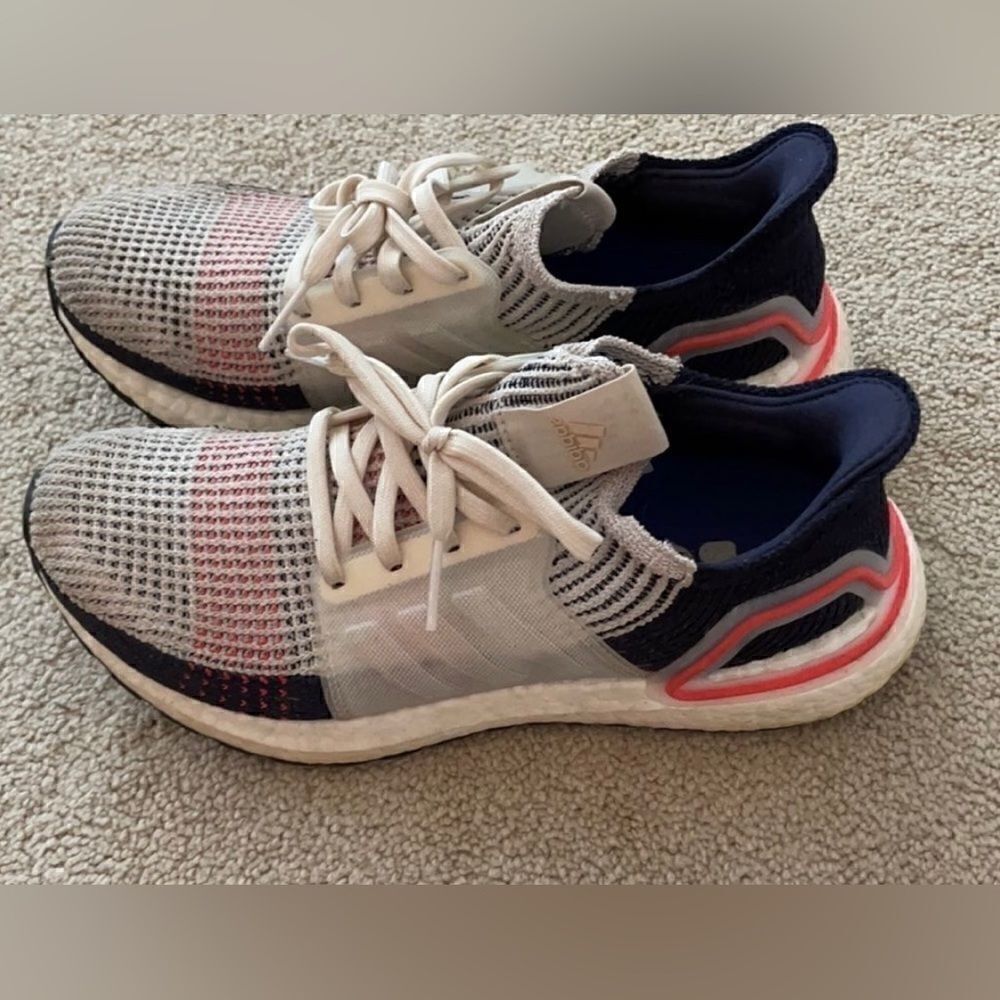 ADIDAS Ultraboost Women’s 7. sold out colorway
